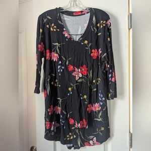 Latched Mama 3/4 Sleeve Floral Nursing and Maternity Top